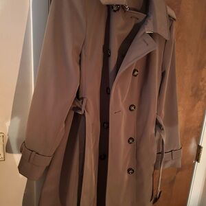Calvin Klein Collection Beige Double-Breasted Trench Coat